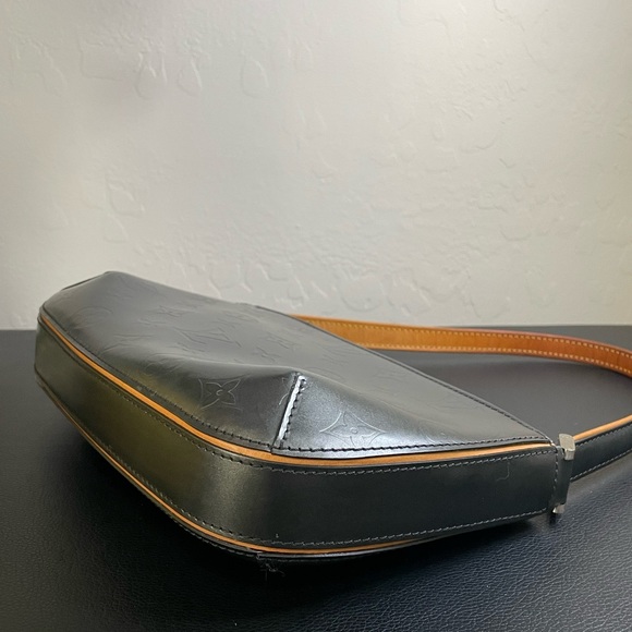 Pre-loved Louis Vuitton Vintage Monogram Mat Fowler Bag / Verified Authentic - Picture 6 of 11